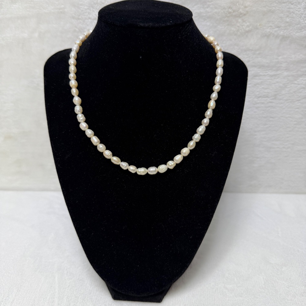 Freshwater Cultured Pearl Baroque Bead Necklace Cream‎ 15 Inch Screw Clasp